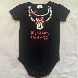 Disney - LIKE NEW Short sleeve Minnie Mouse onesie top/shirt. Size 18-24 months